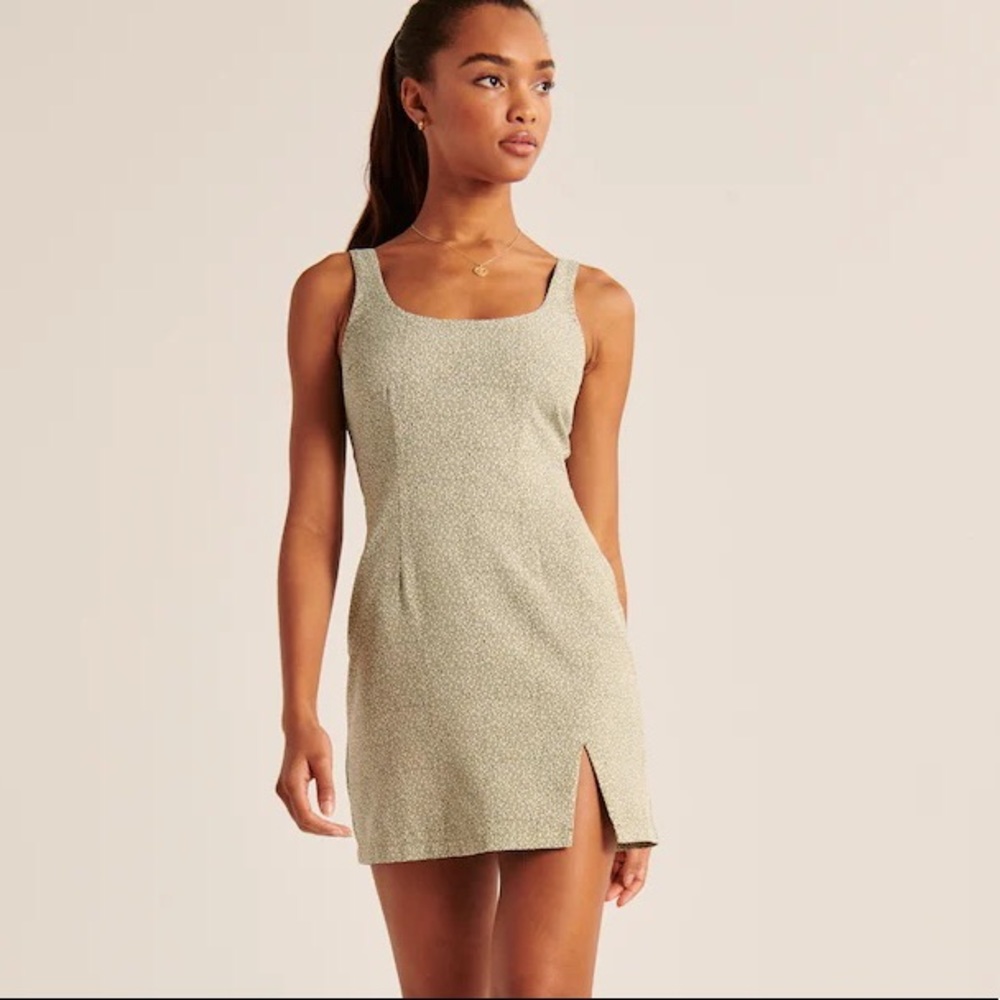Abercrombie & Fitch 90s Slip Dress